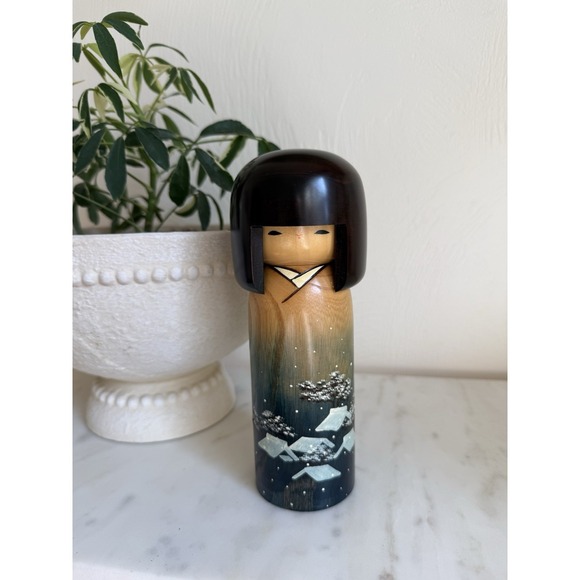 Other - Usaburo Sosaku Kokeshi Winter Scene Hand Painted Doll Yukigeshou Made in Japan